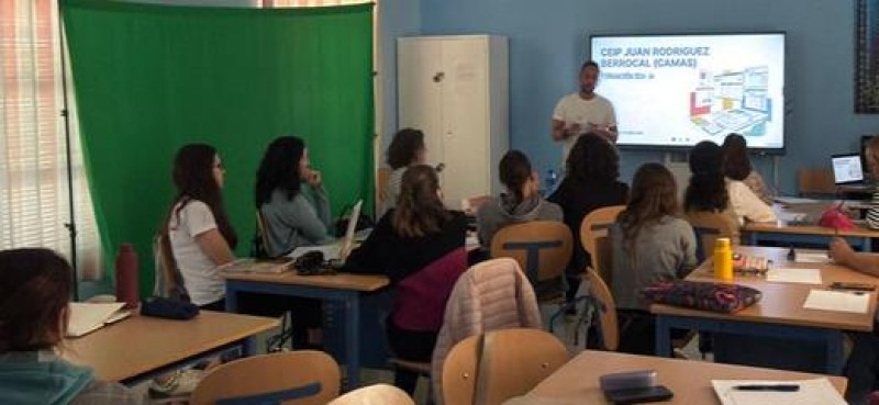 El profesorado se forma en Inteligencia Artificial aplicada a la atención del alumnado NEAE